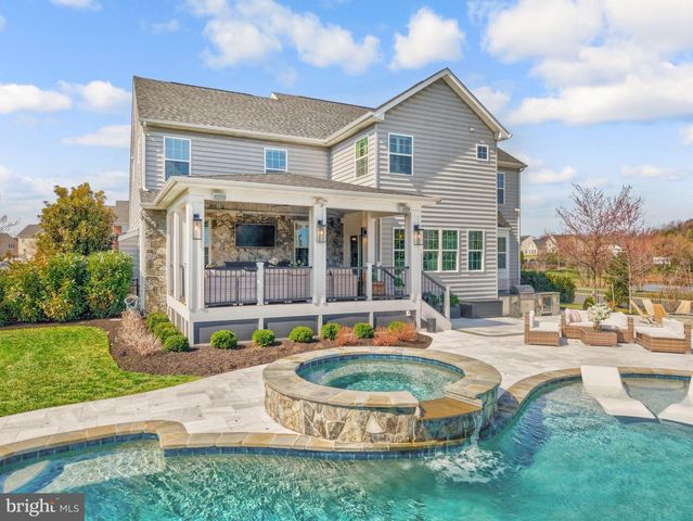 26760 CRUSHER DR, Chantilly, VA 20152