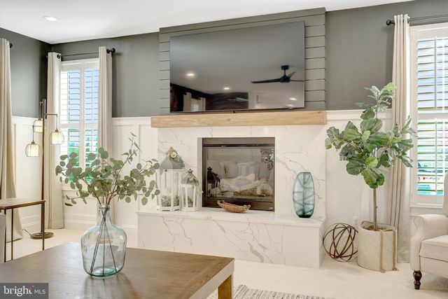 26760 CRUSHER DR, Chantilly, VA 20152