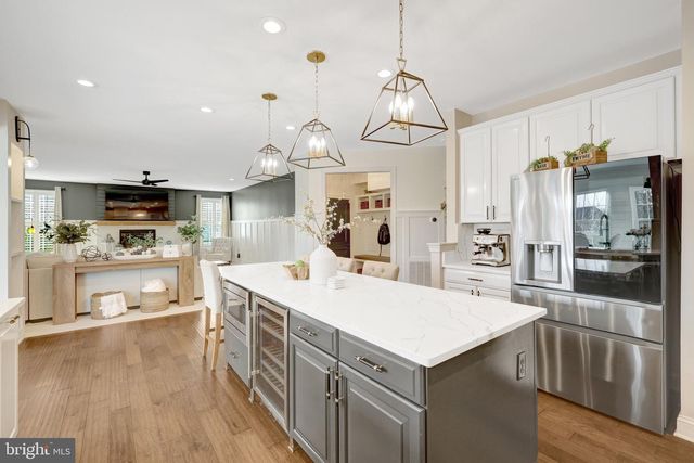 26760 CRUSHER DR, Chantilly, VA 20152