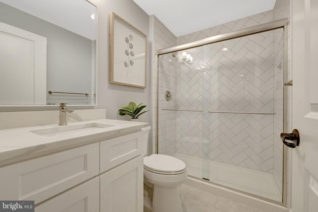 26760 CRUSHER DR, Chantilly, VA 20152