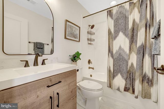 26760 CRUSHER DR, Chantilly, VA 20152