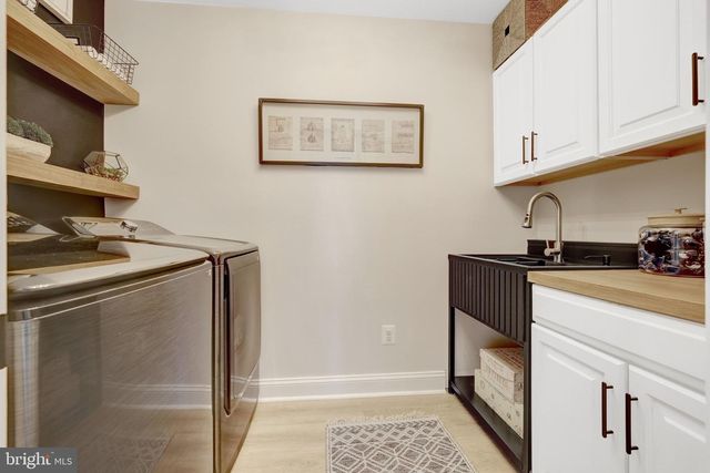 26760 CRUSHER DR, Chantilly, VA 20152