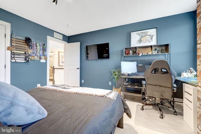 26760 CRUSHER DR, Chantilly, VA 20152