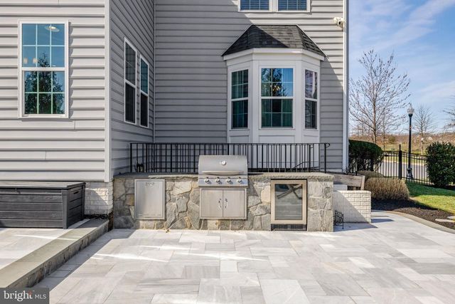 26760 CRUSHER DR, Chantilly, VA 20152