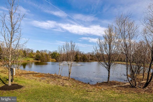 26760 CRUSHER DR, Chantilly, VA 20152