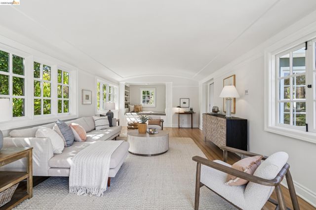 132 Caperton, Piedmont, CA 94611