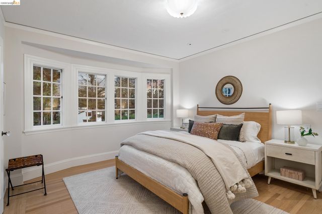 132 Caperton, Piedmont, CA 94611
