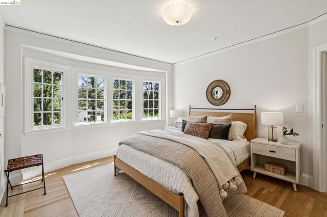 132 Caperton, Piedmont, CA 94611