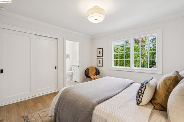 132 Caperton, Piedmont, CA 94611