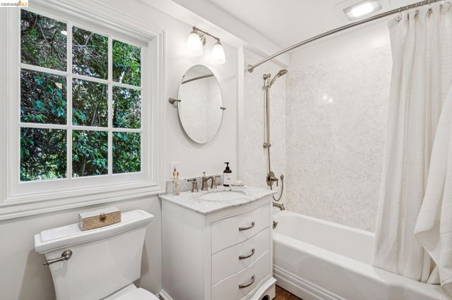 132 Caperton, Piedmont, CA 94611