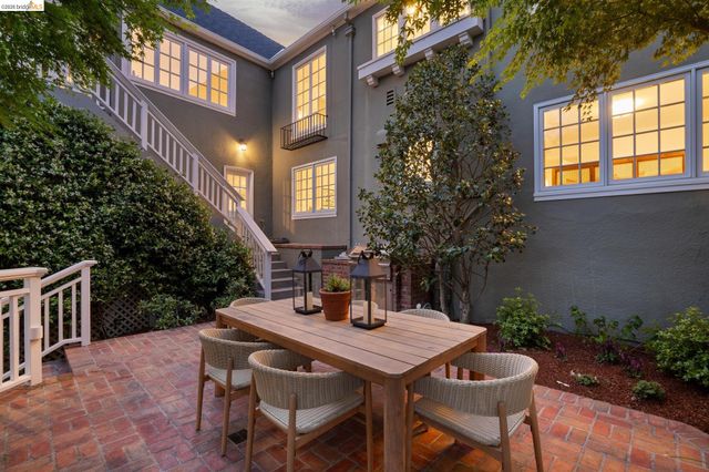 132 Caperton, Piedmont, CA 94611