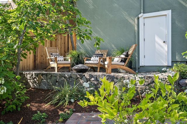 132 Caperton, Piedmont, CA 94611