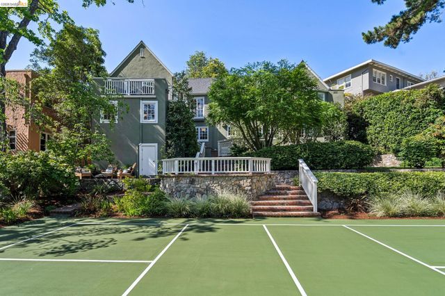 132 Caperton, Piedmont, CA 94611