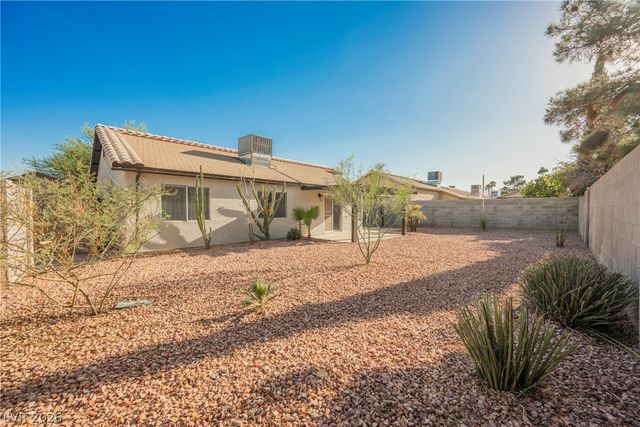 4512 Blue Magic Way, North Las Vegas, NV 89031