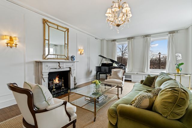 3500 N Lake Shore Drive 3C, Chicago, IL 60657