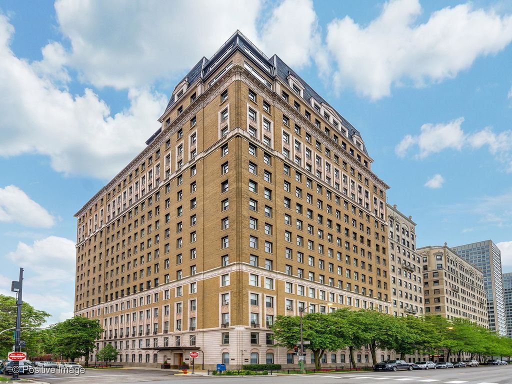 3500 N Lake Shore Drive 3C, Chicago, IL 60657
