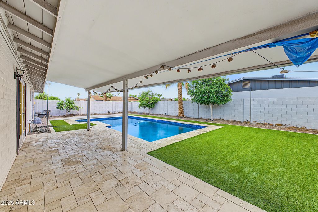 1537 E BISHOP Drive, Tempe, AZ 85282 — photo 2