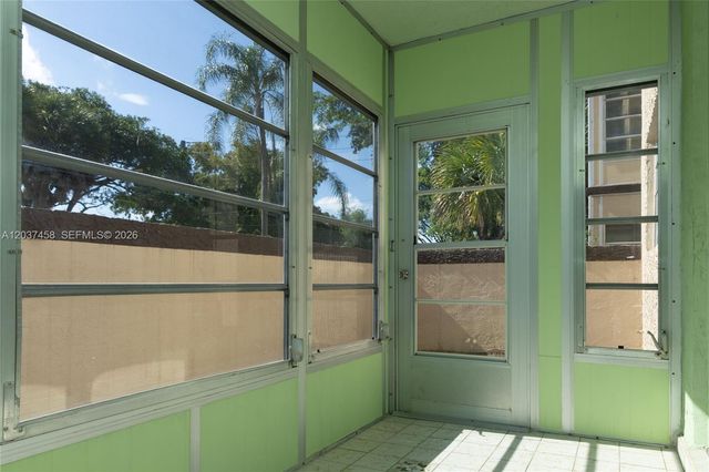 7300 NW 17th St 112, Plantation, FL 33313