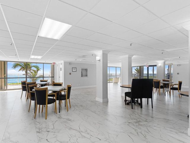 3215 S Ocean Boulevard 303, Highland Beach, FL 33487