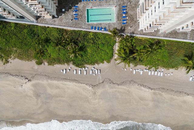 3215 S Ocean Boulevard 303, Highland Beach, FL 33487