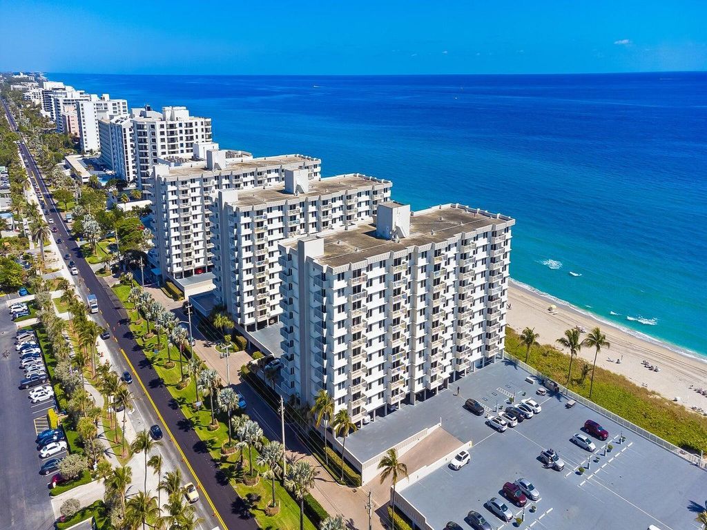 3215 S Ocean Boulevard 303, Highland Beach, FL 33487