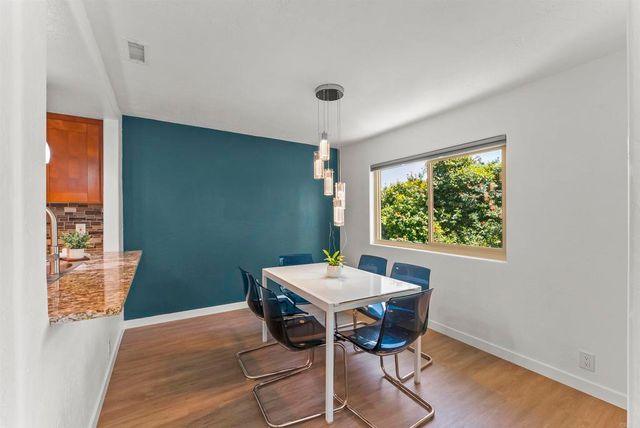 3051 Corte Trabuco, Carlsbad, CA 92009