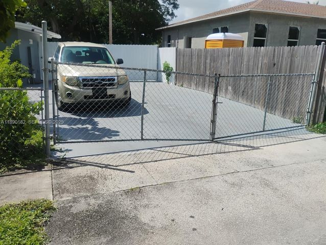 1712 NW 15th Terrace, Fort Lauderdale, FL 33311