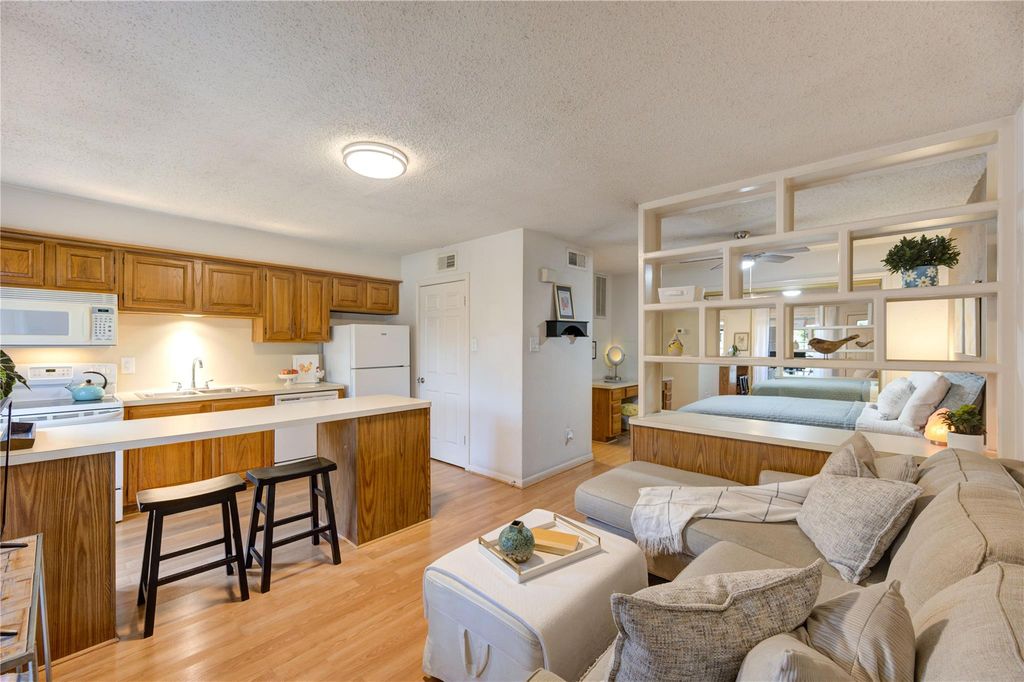 1311 Antoine Drive 200, Houston, TX 77055