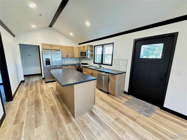 28 Park Street, Farmington, MO 63640