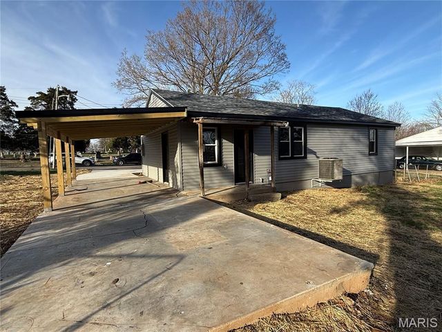 28 Park Street, Farmington, MO 63640