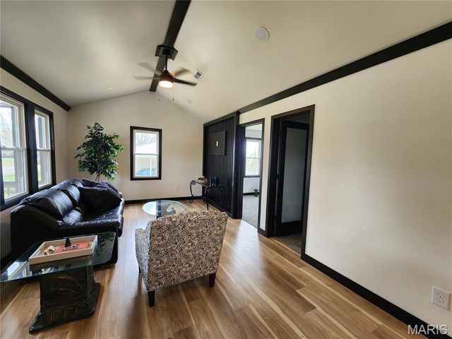 28 Park Street, Farmington, MO 63640