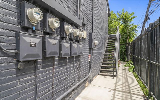 6810 Del Rio Street, Houston, TX 77021