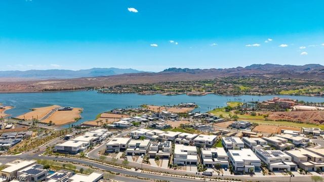 12 Falling Canyon Court, Henderson, NV 89011
