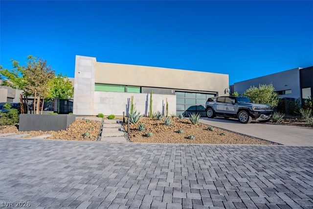 12 Falling Canyon Court, Henderson, NV 89011