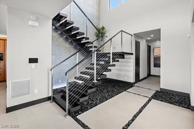 12 Falling Canyon Court, Henderson, NV 89011