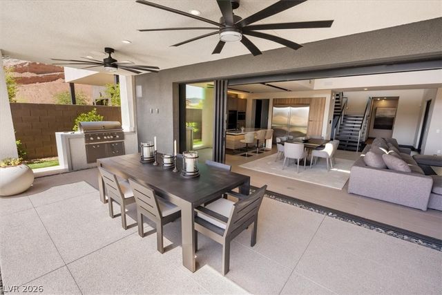 12 Falling Canyon Court, Henderson, NV 89011