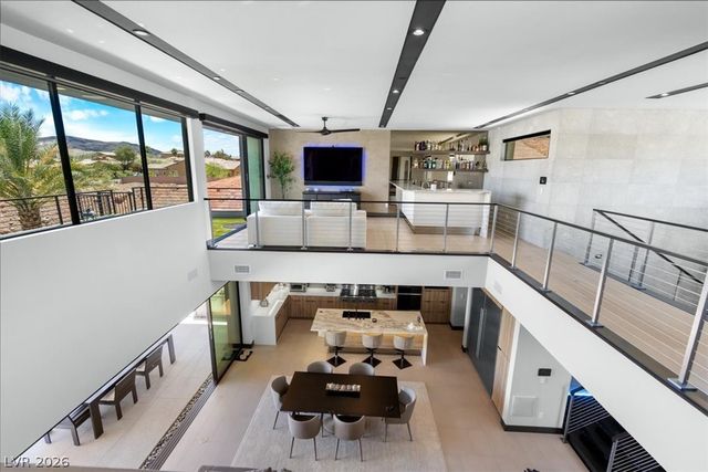 12 Falling Canyon Court, Henderson, NV 89011