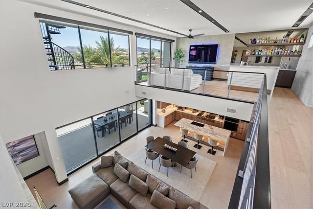 12 Falling Canyon Court, Henderson, NV 89011