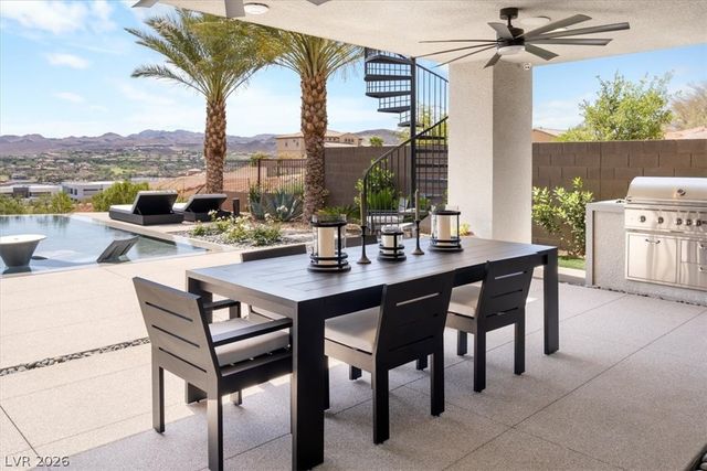 12 Falling Canyon Court, Henderson, NV 89011