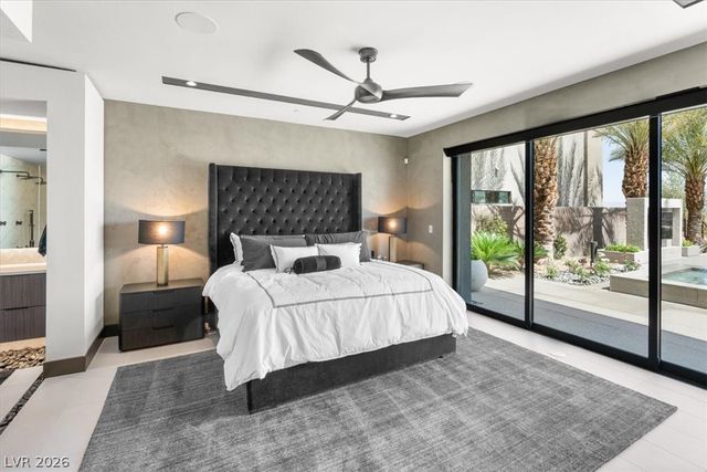 12 Falling Canyon Court, Henderson, NV 89011