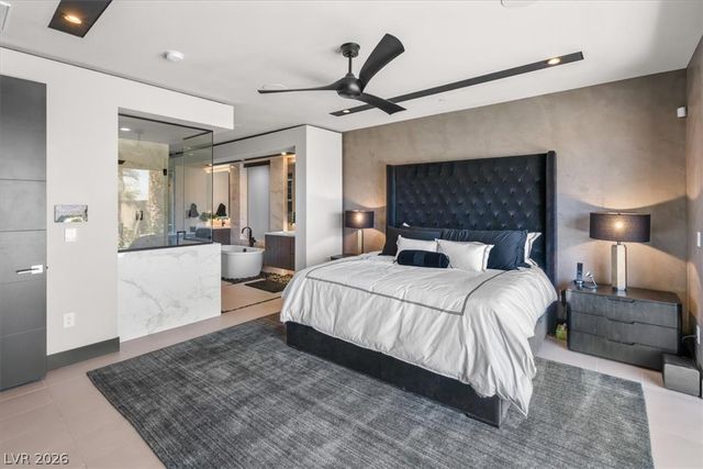 12 Falling Canyon Court, Henderson, NV 89011