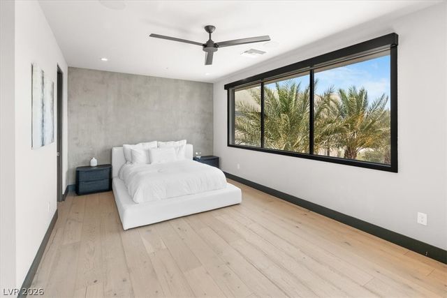 12 Falling Canyon Court, Henderson, NV 89011