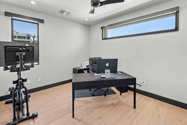 12 Falling Canyon Court, Henderson, NV 89011