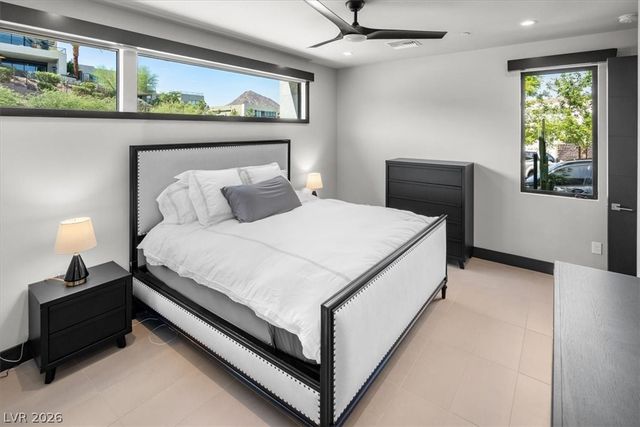 12 Falling Canyon Court, Henderson, NV 89011