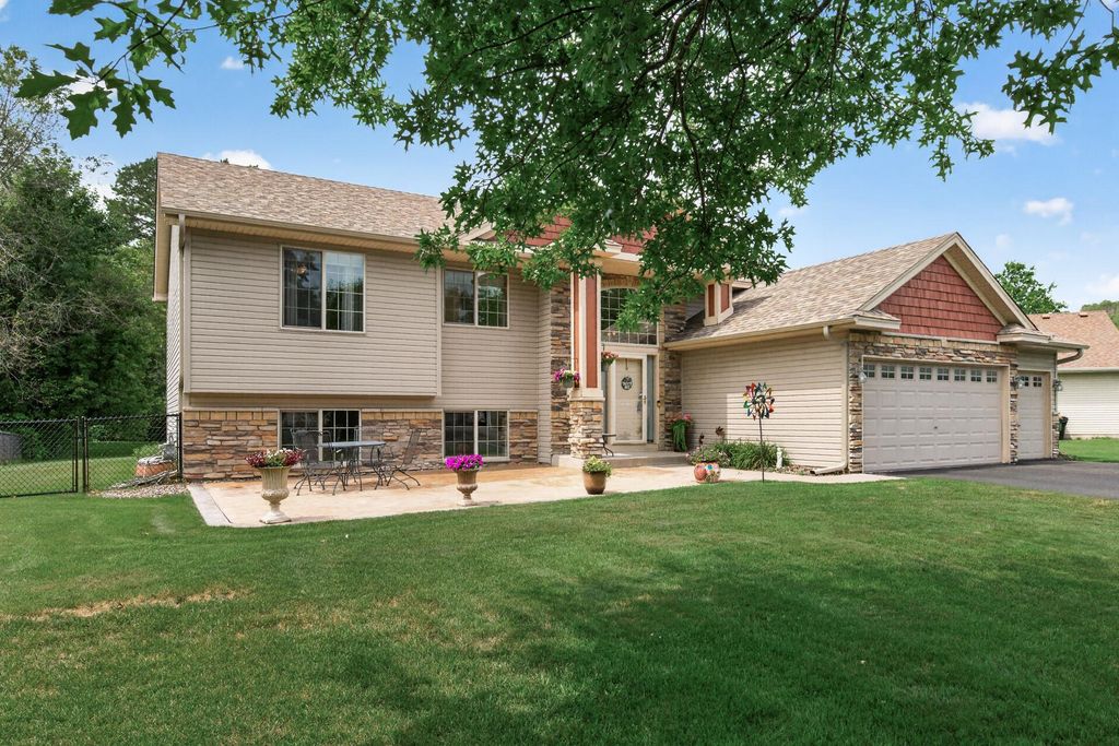 878 Kelly Street, Lino Lakes, MN 55014 — photo 3