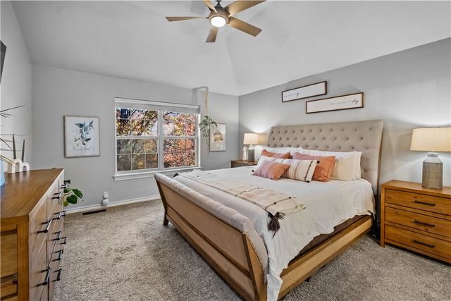 5 Lacock Lane, Bella Vista, AR 72714