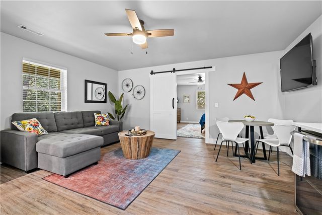 5 Lacock Lane, Bella Vista, AR 72714