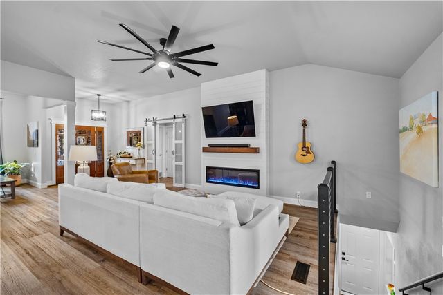 5 Lacock Lane, Bella Vista, AR 72714