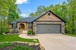 5 Lacock Lane, Bella Vista, AR 72714