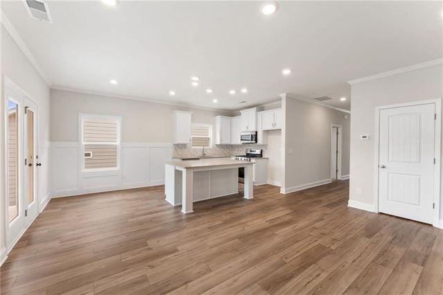 27 Masters Drive, Villa Rica, GA 30180